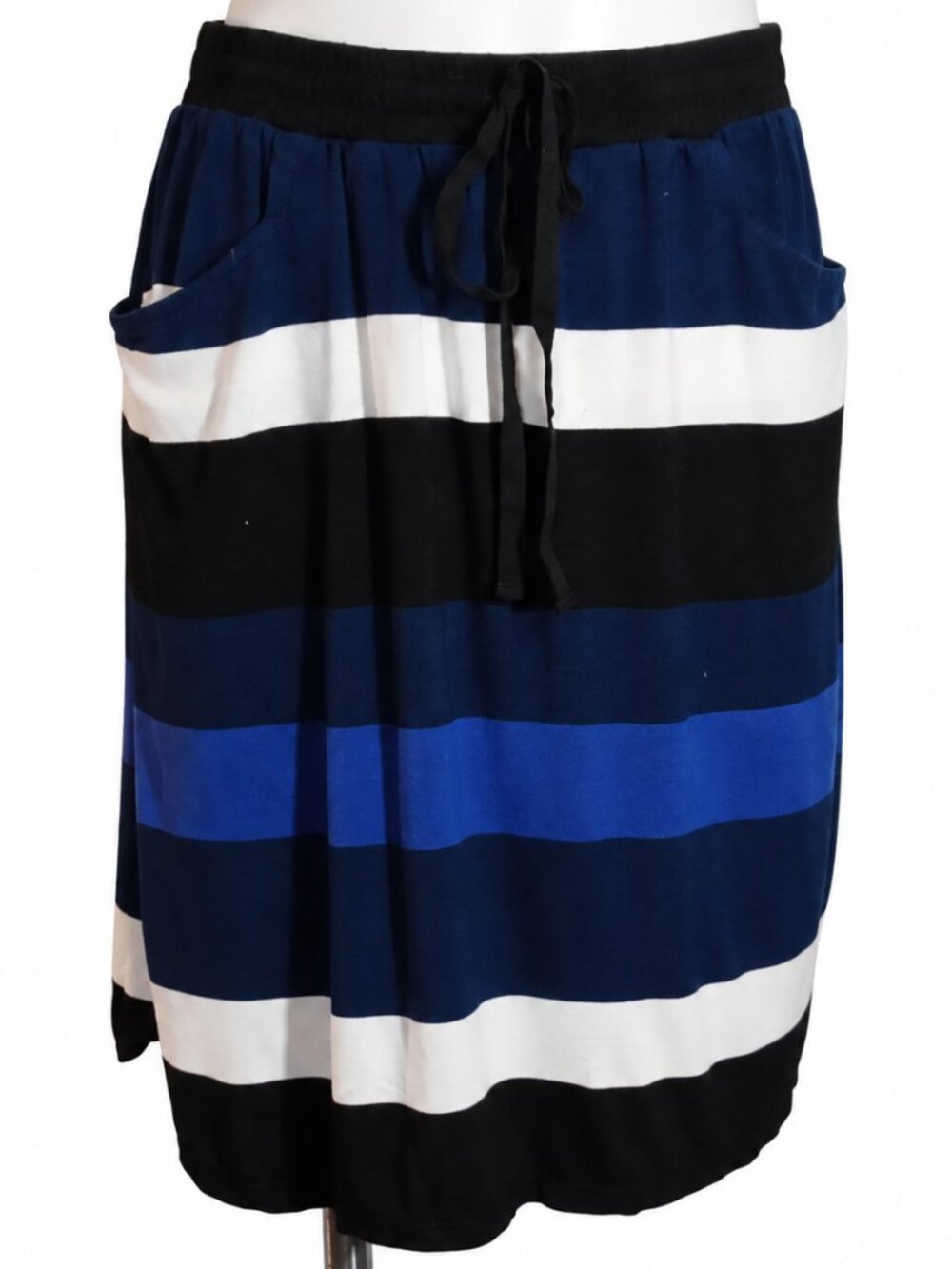 Small striped skirt, drawstring, elastic waist & pockets. Casual Everyday Comfy